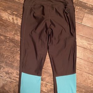 Under Armour Leggings.  Size Large.